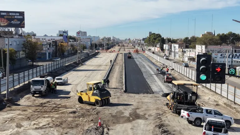 avenida-mosconi-asfalto-dron (1)