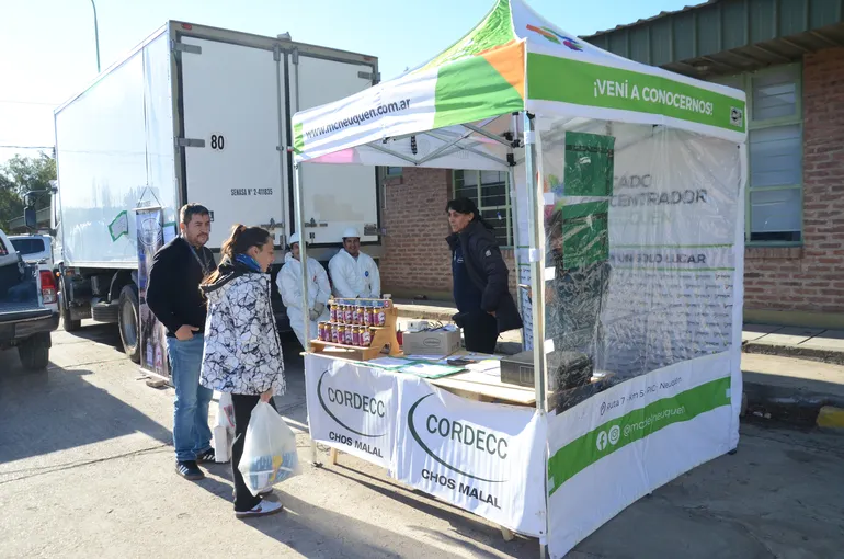 venta-chivos-y-corderos-el-mercado-concentrador-2 (1)