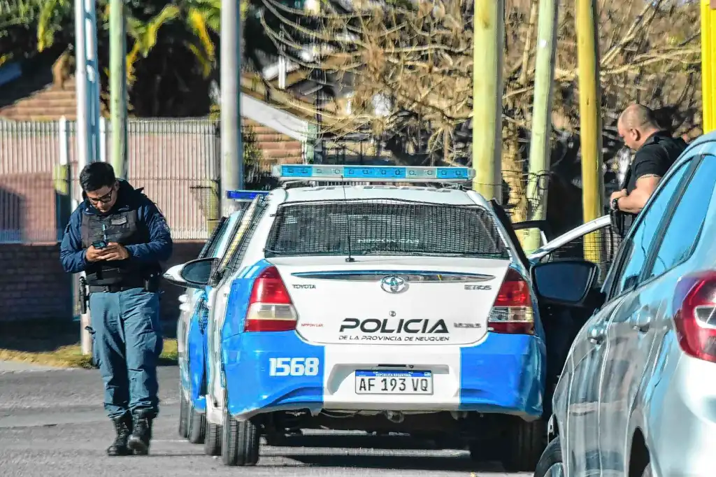 Neuquen-Policia-patrulleros-foto-Ceci-Maletti-1
