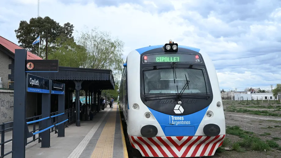 Cipolletti-Aniversario-Tren-del-valle-estacion-del-ferrocarril-salto-17